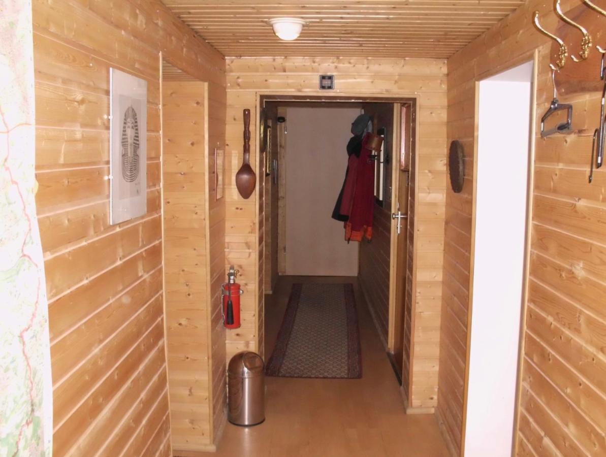Schoenes Doppelbettzimmer Im Untergeschoss Inkl Parkplatz Nach Verfuegbarkeit エッセン エクステリア 写真
